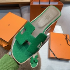 Hermes Slippers